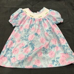 Rose Bud smocked dress size 3 NWT